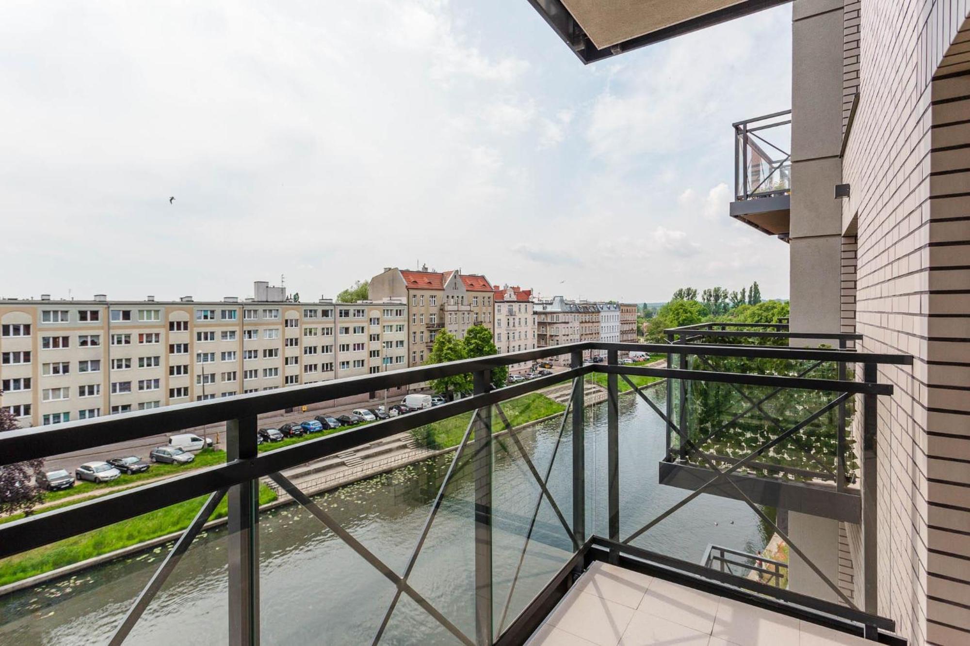 Apartamenty Dwie Motlawy III & Parking By Noclegi Renters, Gdansk